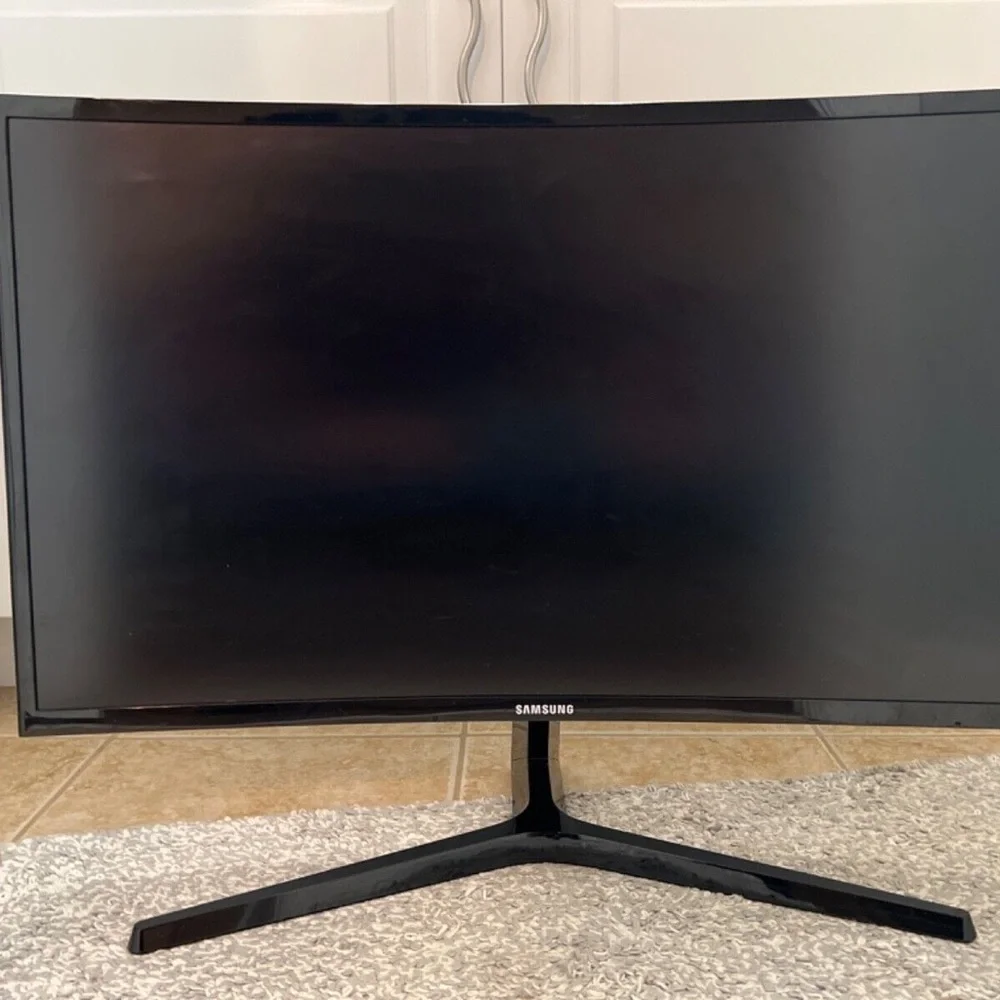 Samsung Black Curved Display